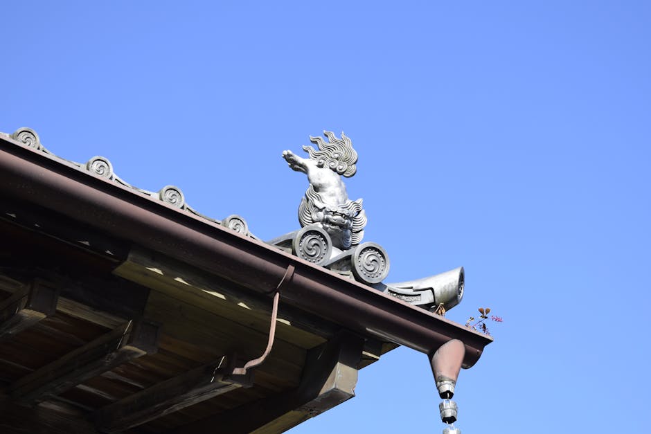 仙台の神社屋根装飾