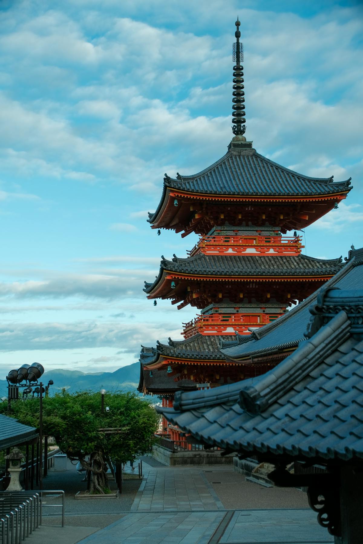 Kiyomizu-dera three-story pagoda