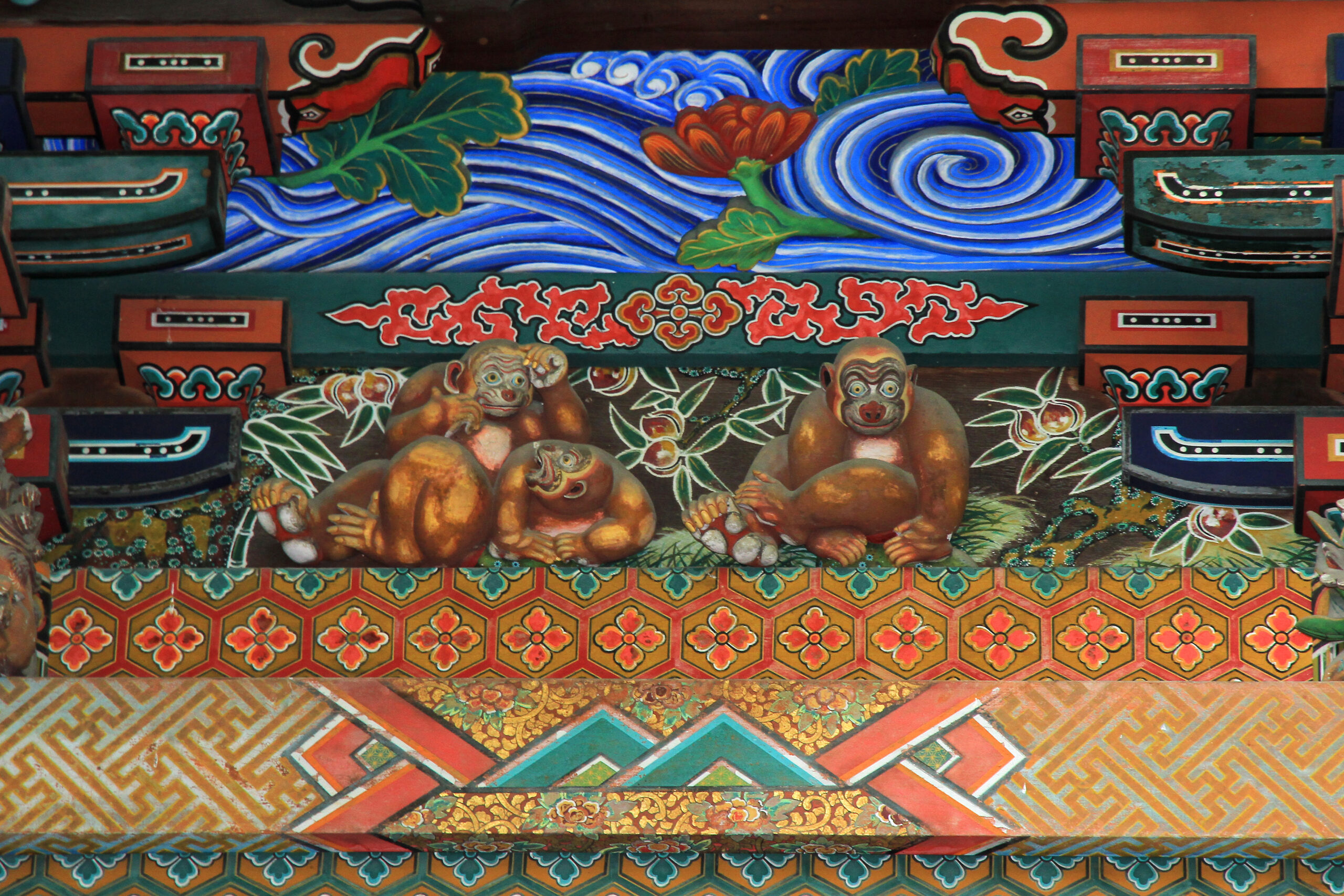 お元気三猿の彫刻