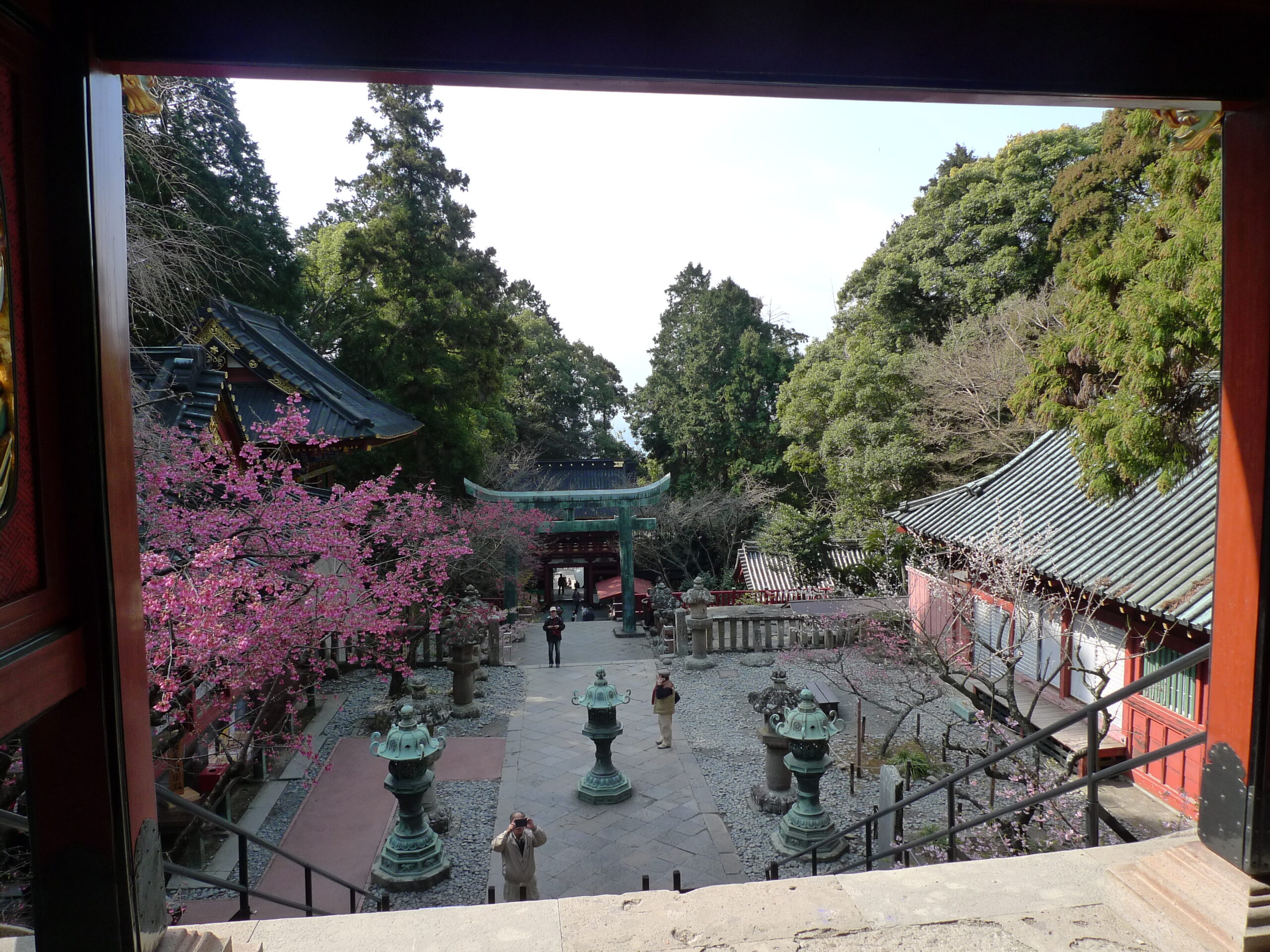 Kunozan Toshogu shrine grounds